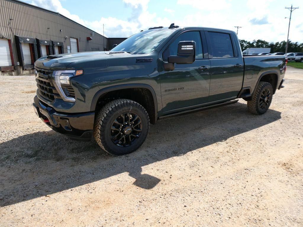 New 2026 Chevrolet Silverado 2500 LTZ w/ LTZ Plus Package AWD/4WD image 8
