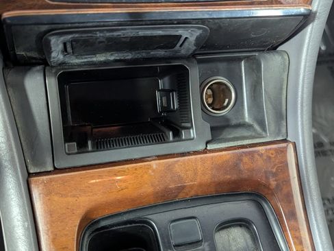 Used 2003 Toyota Avalon XLS FWD image 16