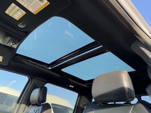 Used 2018 Ford F150 Raptor w/ Equipment Group 802A Luxury image 27