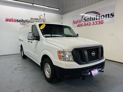 Used 2018 Nissan NV 3500 S image 1