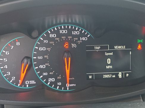 Used 2022 Chevrolet Trax LT w/ LT Convenience Package image 21