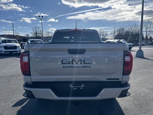 New 2026 GMC Canyon Elevation w/ Convenience Package image 4