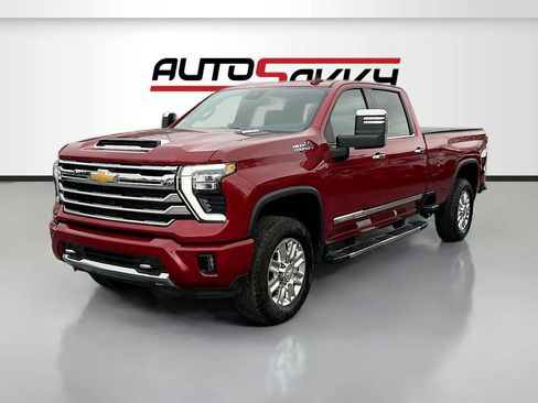 Used 2025 Chevrolet Silverado 3500 High Country AWD/4WD image 3