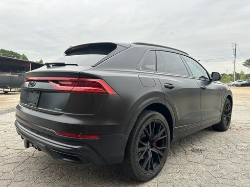 Used 2019 Audi Q8 Prestige w/ Luxury Package AWD/4WD image 10