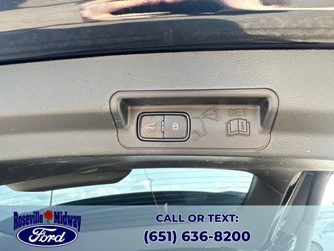 Used 2023 Ford Explorer XLT w/ Equipment Group 202A AWD/4WD image 33