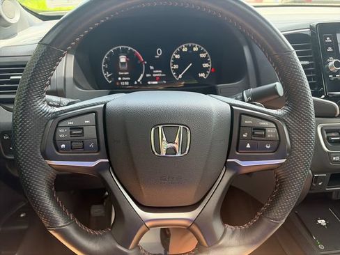 Used 2025 Honda Ridgeline TrailSport image 28