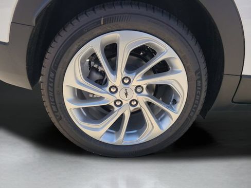 New 2027 Chevrolet Bolt LT FWD image 33