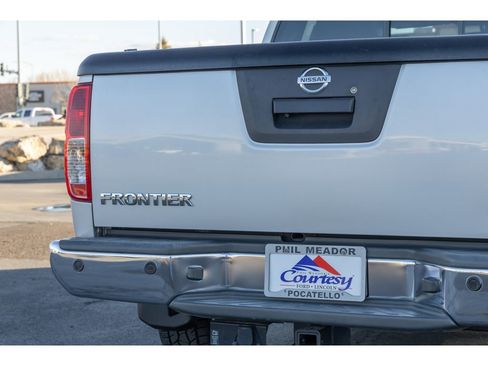 Used 2014 Nissan Frontier SV w/ SV Value Truck Package image 29