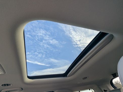 New 2026 Kia Carnival SX Prestige image 18