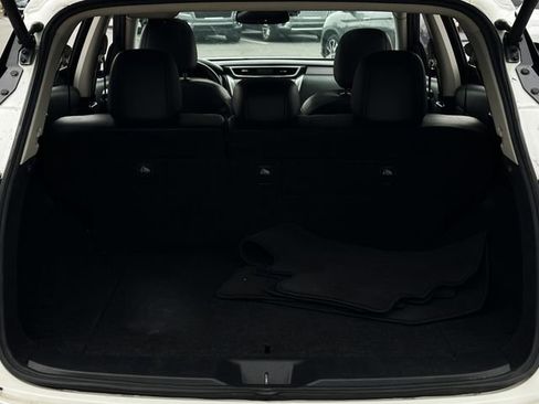 Used 2019 Nissan Murano S image 39