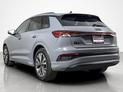 Used 2025 Audi Q4 e-tron Premium w/ Convenience Package RWD image 3