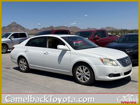 Used 2009 Toyota Avalon XLS FWD image 1