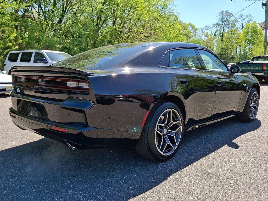 New 2026 Dodge Charger R/T AWD/4WD image 5
