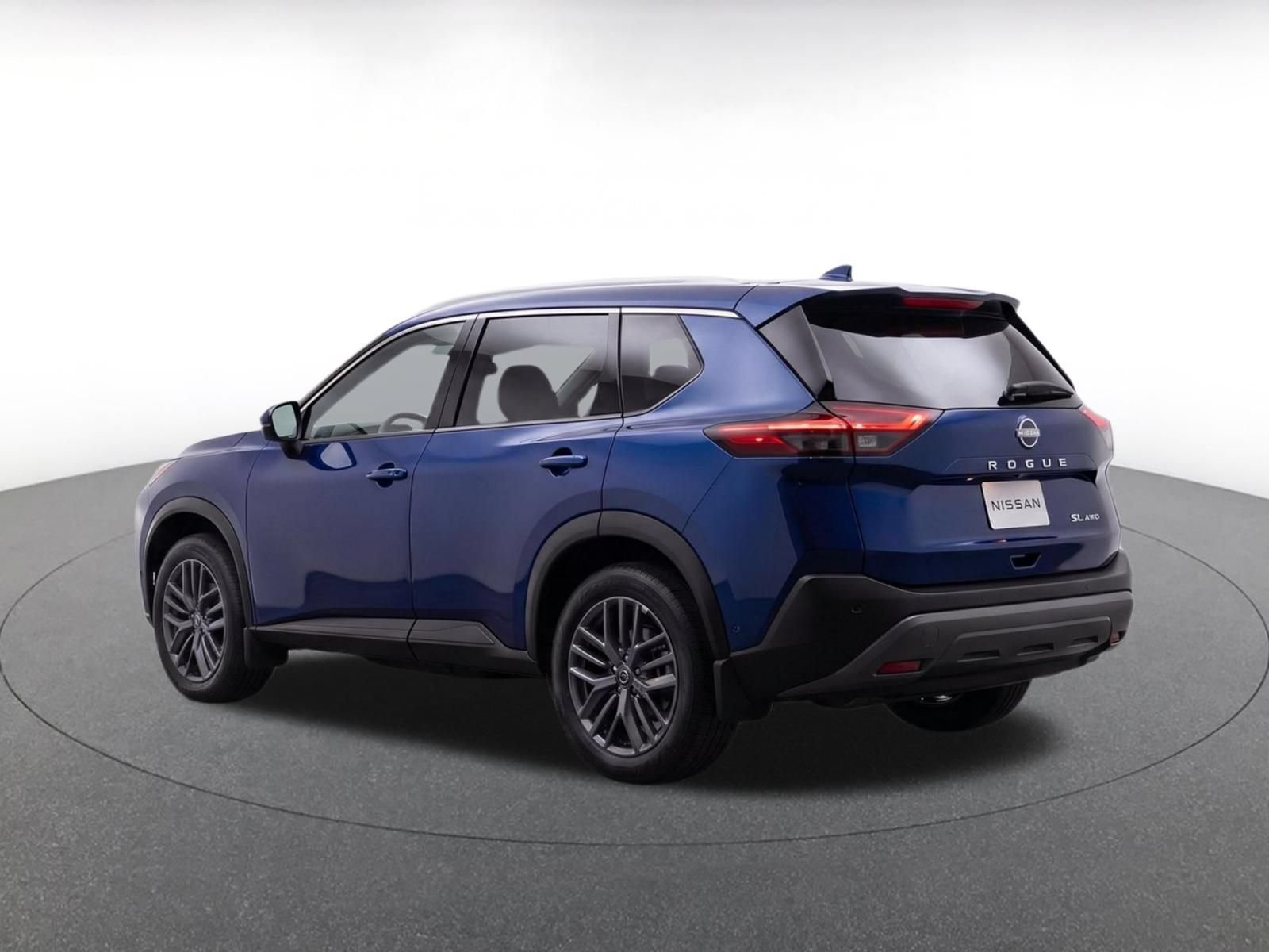 Used 2026 Nissan Rogue SV AWD/4WD image 6