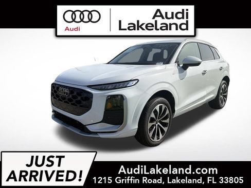 Used 2026 Audi Q3 quattro 2.0T AWD/4WD image 1