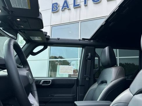 Used 2026 Ford Bronco Outer Banks AWD/4WD image 3