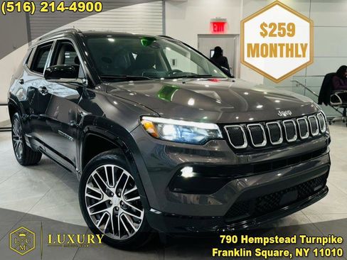 Used 2022 Jeep Compass Limited w/ Elite Group image 1