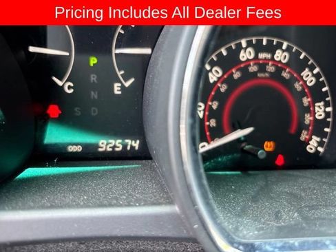 Used 2011 Toyota Highlander Limited w/ Tow Pkg AWD/4WD image 2