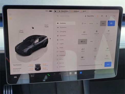 Used 2023 Tesla Model Y Performance image 24