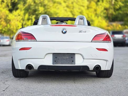 Used 2011 BMW Z4 sDrive35is image 11