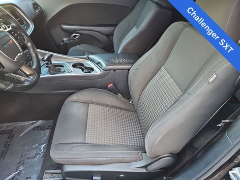 Used 2019 Dodge Challenger SXT w/ Blacktop Package RWD image 15
