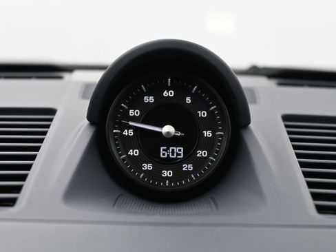 Certified 2025 Porsche 911 Carrera RWD image 11