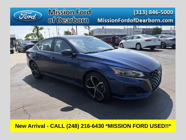 Used 2024 Nissan Altima 2.5 SR FWD image 1