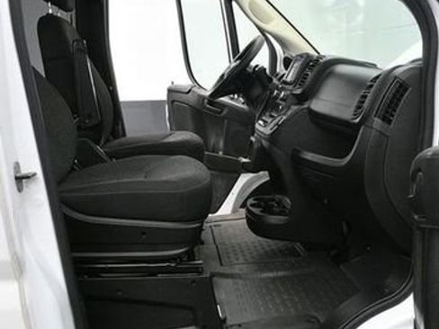 Used 2024 RAM ProMaster 2500 w/ Convenience Group FWD image 10