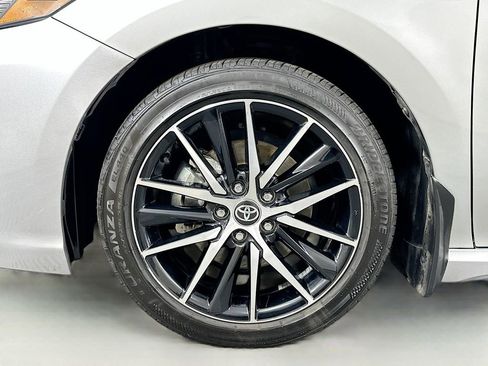 Used 2024 Toyota Camry SE image 29
