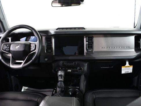 New 2025 Ford Bronco Badlands image 7