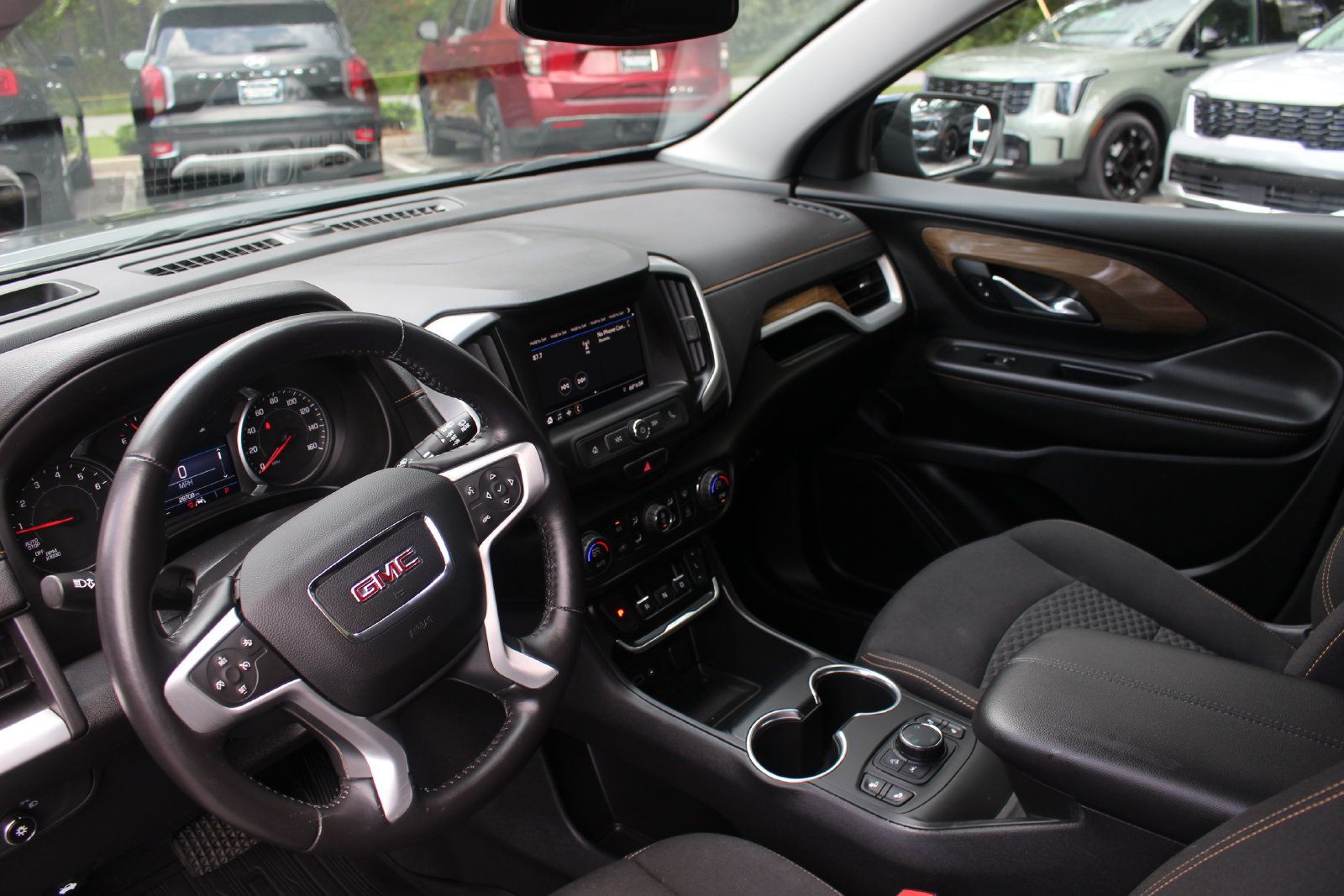 Used 2021 GMC Terrain SLE w/ Driver Convenience Package AWD/4WD image 16