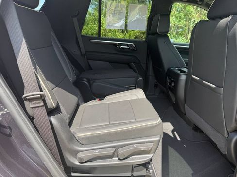 Used 2026 Chevrolet Tahoe Premier w/ Sun And Tow Package AWD/4WD image 17