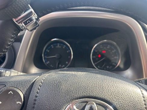 Used 2017 Toyota RAV4 Limited w/ Advanced Technology Package image 2