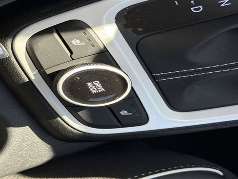 New 2026 Hyundai Venue SEL FWD image 29