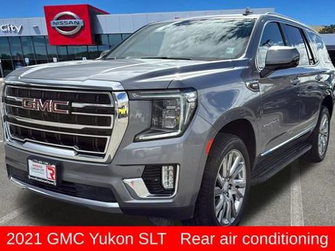 Used 2021 GMC Yukon SLT w/ SLT Premium Package image 7
