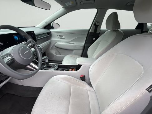Certified 2024 Hyundai Kona SE FWD image 18