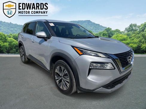 Used 2023 Nissan Rogue SV image 1