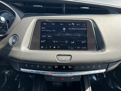 Certified 2023 Cadillac XT4 Premium Luxury AWD/4WD image 28