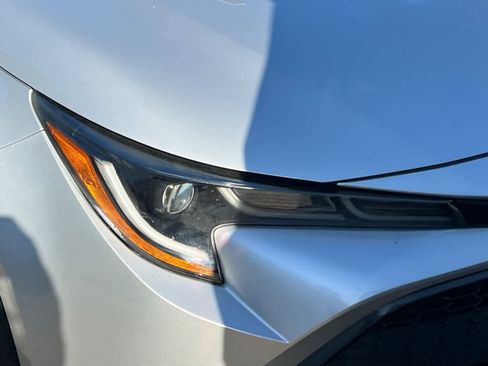 Used 2021 Toyota Corolla SE FWD image 14