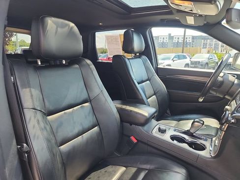 Used 2018 Jeep Grand Cherokee Limited AWD/4WD image 32