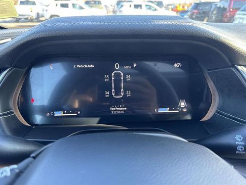 Used 2023 Jeep Grand Cherokee L Limited image 11