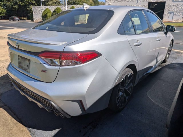 Used 2020 Toyota Corolla SE FWD image 3