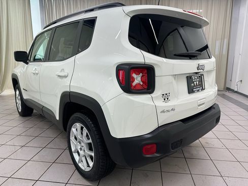 Used 2023 Jeep Renegade Latitude w/ Premium Group image 9