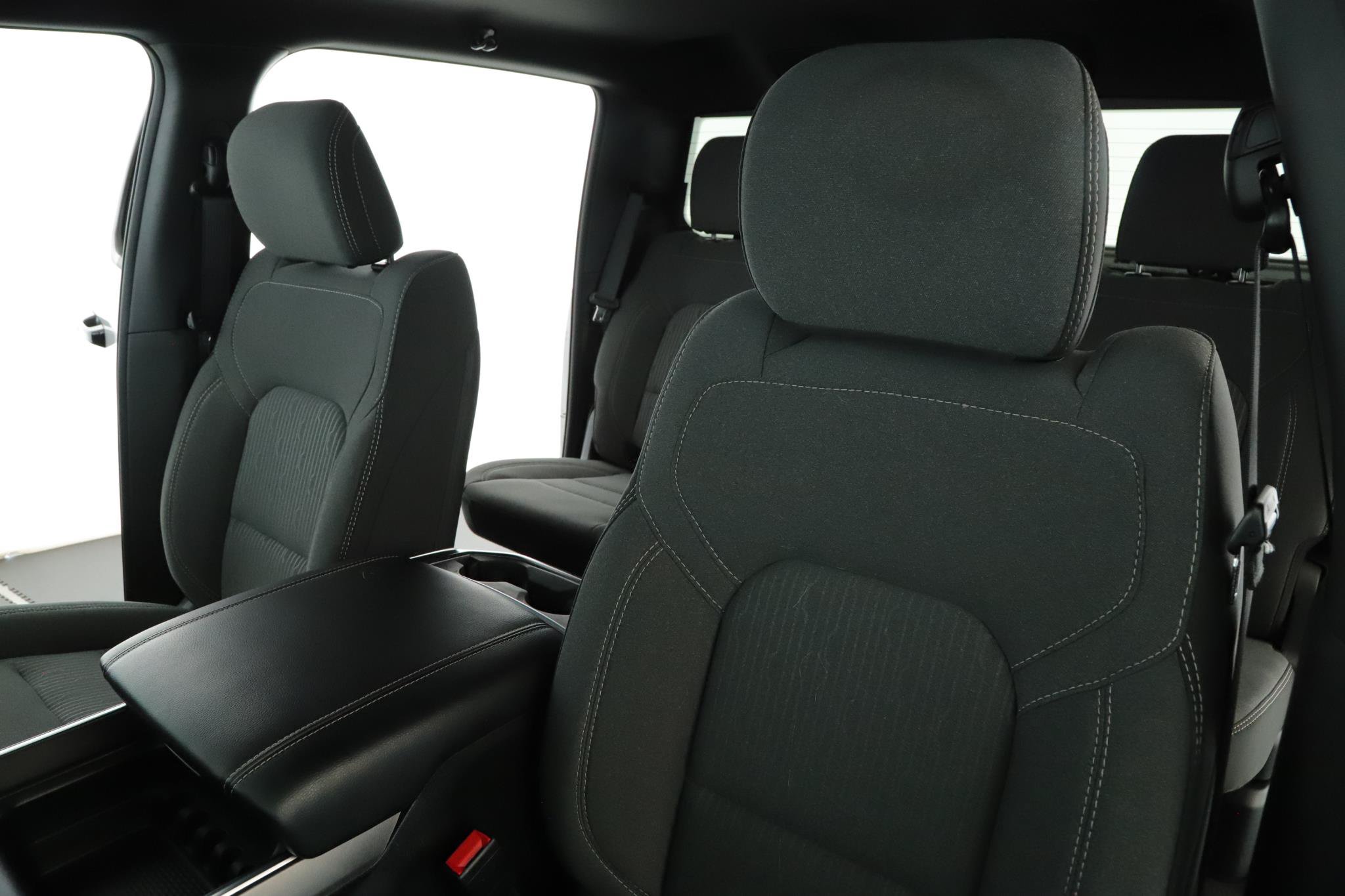 Used 2024 RAM 1500 Big Horn AWD/4WD image 4