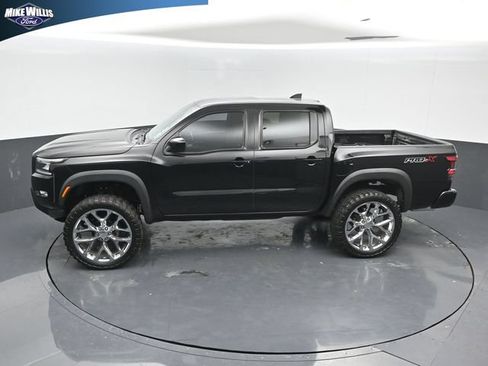 Used 2022 Nissan Frontier Pro-X w/ Technology Package RWD image 12