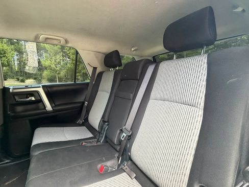 Used 2016 Toyota 4Runner SR5 RWD image 21