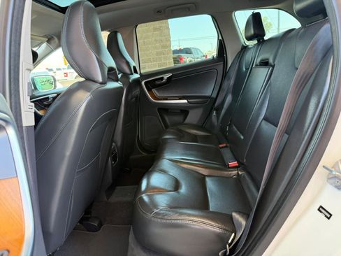 Used 2017 Volvo XC60 T5 Inscription w/ Preferred Option Package AWD/4WD image 44