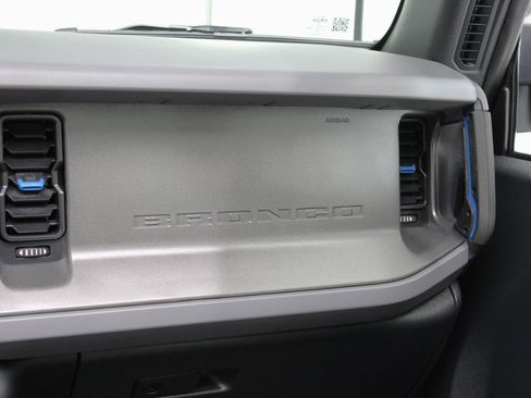 Used 2024 Ford Bronco Black Diamond AWD/4WD image 55