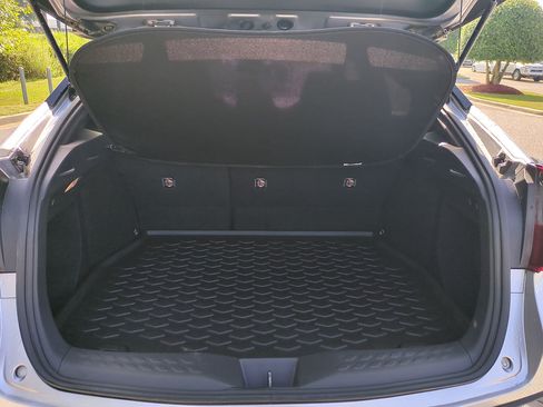 Used 2019 Toyota C-HR XLE FWD image 30