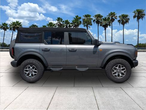 Used 2025 Ford Bronco Badlands AWD/4WD image 7